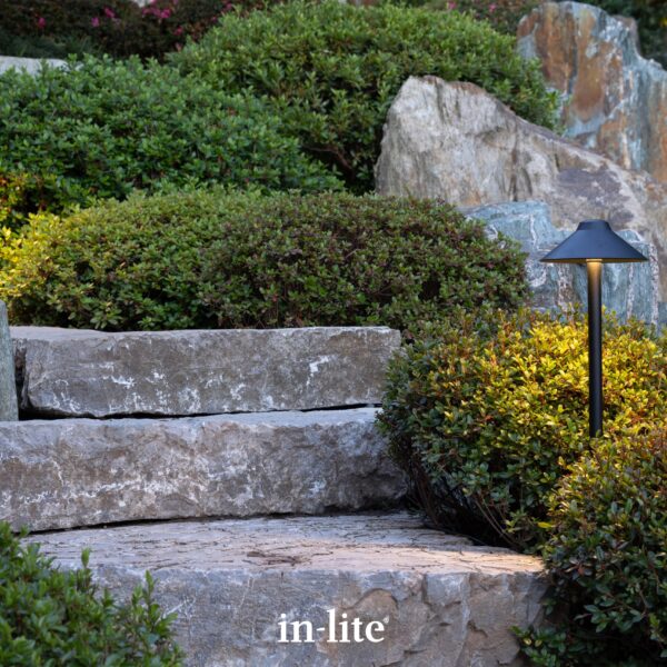 In-lite NAIL – elegante staande tuinlamp met breed rondomlicht